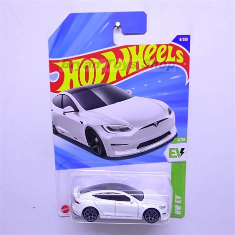 PUTIH Hot Wheels Tesla Model S Plaid WHITE Shopee Singapore