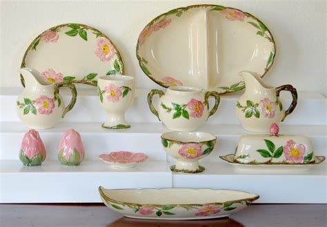 The Copycat Collector: COLLECTION #84: Franciscan Ware Desert Rose Pottery