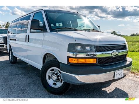 2012 Summit White Chevrolet Express LT 3500 Passenger Van 134926955