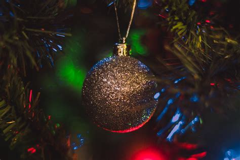 Kostenlose Foto Weihnachten Neujahr Weihnachtsbaum Ball Girlande