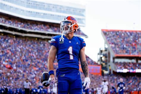 Florida WR Ricky Pearsall inks deal with Gator Collective