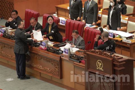 Foto Rapat Paripurna DPR Sahkan Anggota Komnas HAM