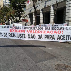 Trabalhadores terceirizados realizam novo ato por valorização Sind