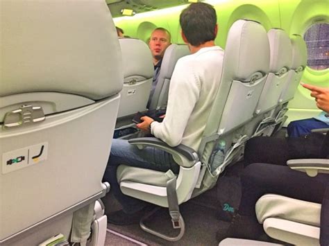 Flygrecension Air Baltic Från Stockholm Till Abu Dhabi