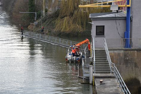 Wasserleiche Im Neckar Bei Heidelberg Radio Regenbogen