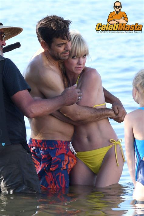 Anna Faris Nude Photos Videos Celeb Masta