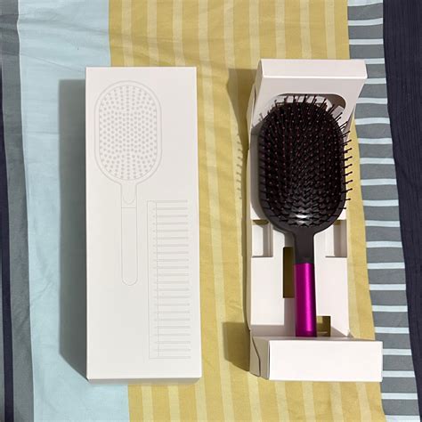 Dyson Hair Brush, Beauty & Personal Care, Hair on Carousell