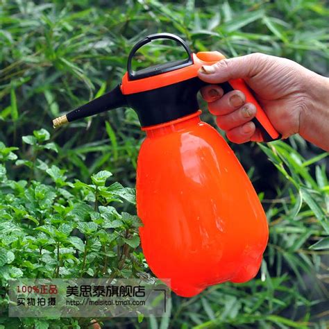 Купить Садовый инвентарь обрабатывают садовой лейки распылитель полива ...
