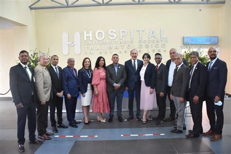 Mescyt entrega acreditación como Docente Universitario al Hospital Ney