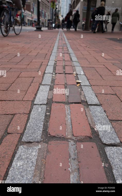 Boston freedom trail red brick Stock Photo - Alamy