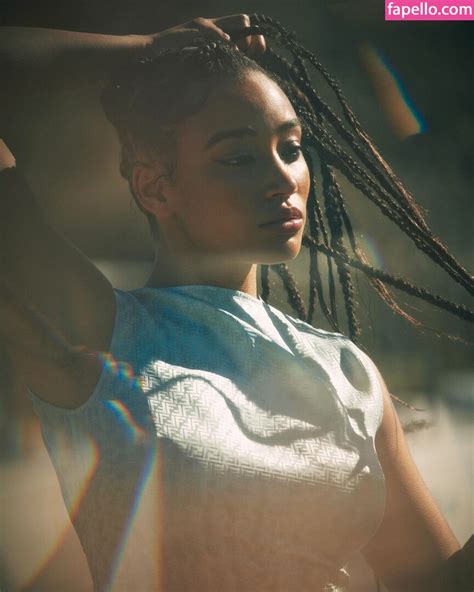 Amandla Stenberg Amandlastenberg Nude Leaked Photo 47 Mega Fapello