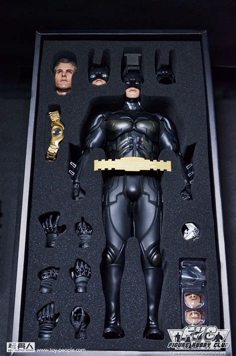 Hot Toys QS001 黑暗騎士黎明昇起 1 4 比例蝙蝠俠開箱報告