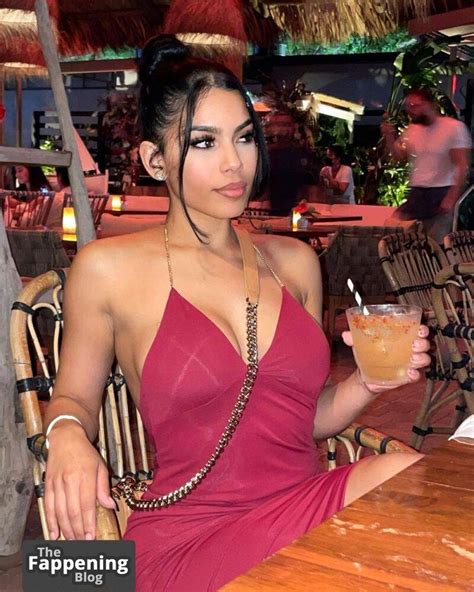 Elizabeth Ruiz Nude Sexy 42 Photos The Fappening Stars