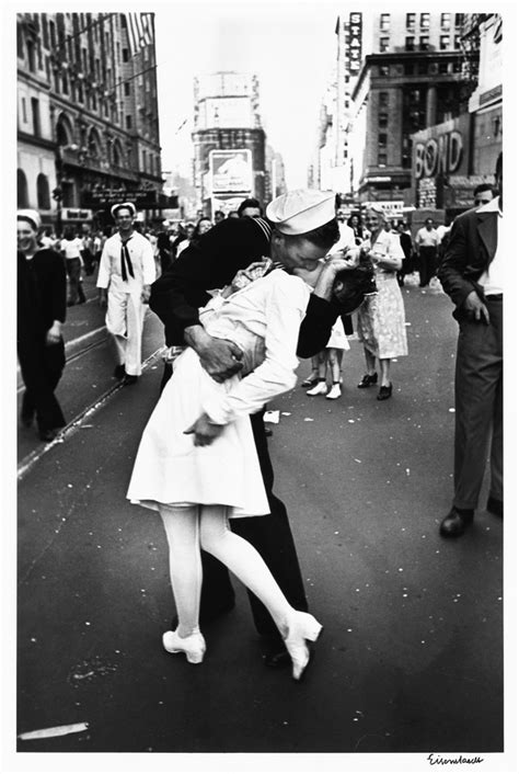 Alfred Eisenstaedt V J Day Kiss Times Square New York City Mutualart