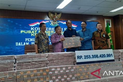 Kejagung Setorkan Uang Pengganti Korupsi IM2 Sebesar Rp253 Miliar