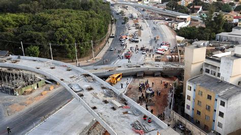 Queda de viaduto em construção mata 2 e deixa 23 pessoas feridas em BH