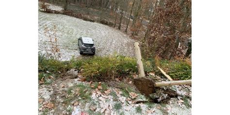 Moselle Creutzwald En Voulant Faire Leurs Courses Leur Voiture