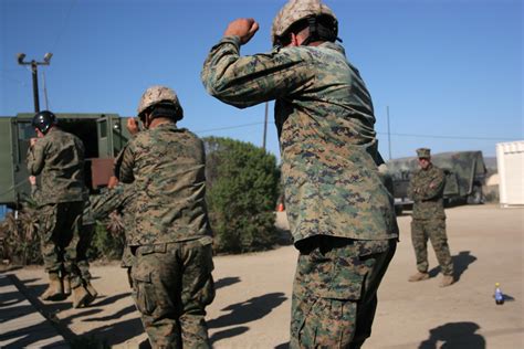 Radio Recon Team Jumps Into Action During Pre Deployment Training