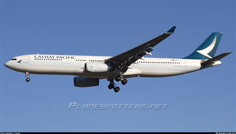 B Laz Cathay Pacific Airbus A Photo By Li Yuxuan Id