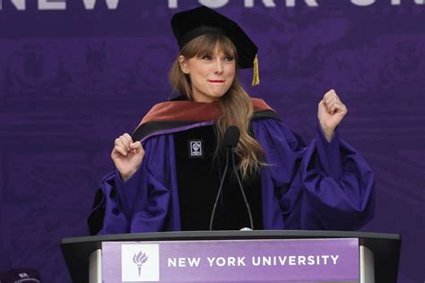 Taylor Swift Gives Inspiring Nyu Commencement Speech Mistakes Led To