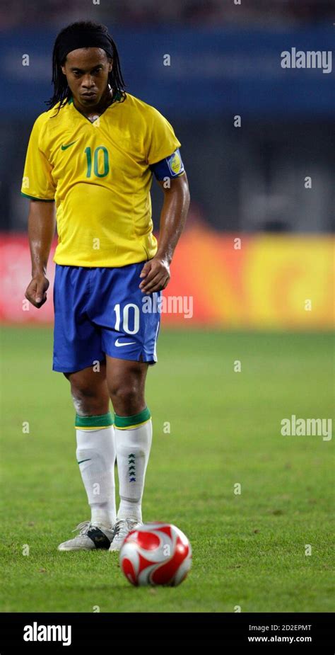 Ronaldinho Free Kick