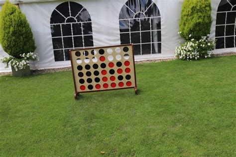 Garden Games Hire In Kent Essex London Entertainers Uk