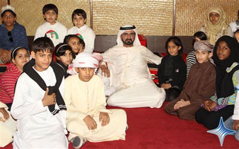 Mohammed meets with orphaned children - News - Government - Emirates24|7