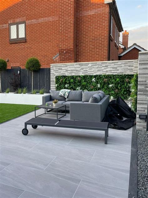 The benefits of garden paving slabs for your outdoors and garden.