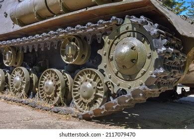 359 Tracked Tank Rollers Images, Stock Photos & Vectors | Shutterstock