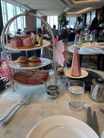 Afternoon Tea At Ting Shangri La The Shard London Londres