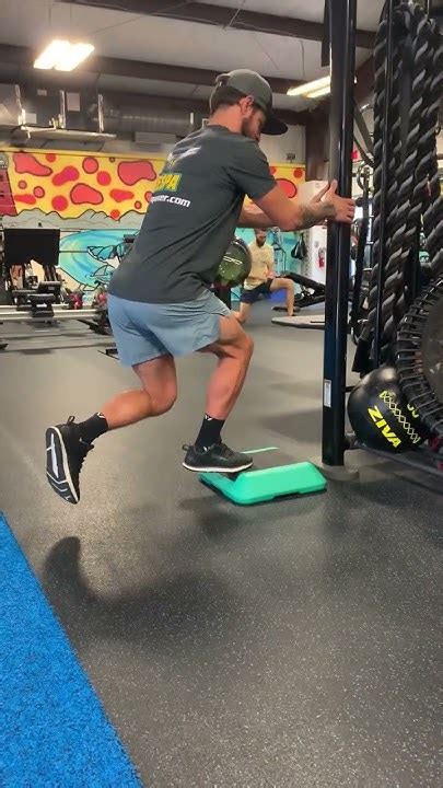 Elevated Single Leg Bent Knee Calf Raises Youtube