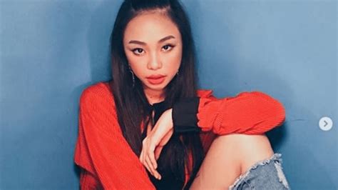 Maymay Entrata's Kakayanin Kaya Music Video Hits 1 Million Views