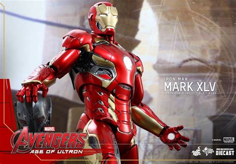 Details On Hot Toys Iron Man Mark Xlv Collectible Figure Diskingdom