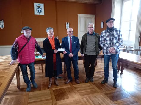 Chemin De Saint Jacques Un Don Pour Les Mains Du Pays De Figeac