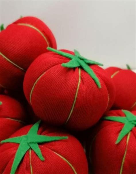 Tomato Pin Cushion For Sewing Needle And Pins Hobbies And Toys