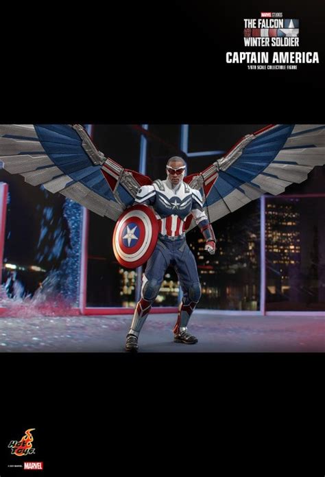 Captain America The Falcon Hot Toys Seven Figuarts