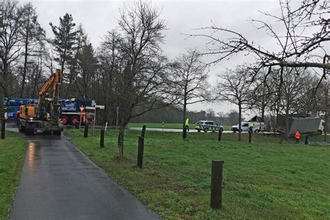 Lkw Unfall in Stadtlohn Kreisstraße 33 ist für mehrere Stunden gesperrt