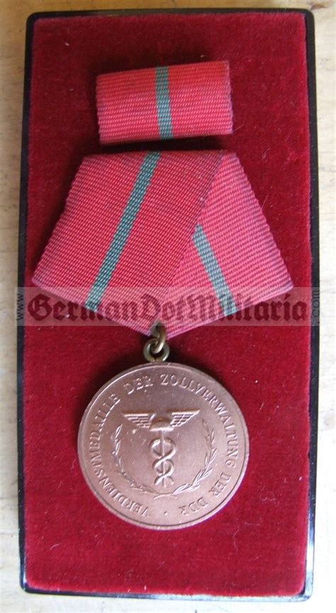 Pin by Turston Fitzrolf on Orders, Medals, & Decorations of East ...