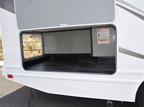 Tiffin Adventure 23tm Cruise America