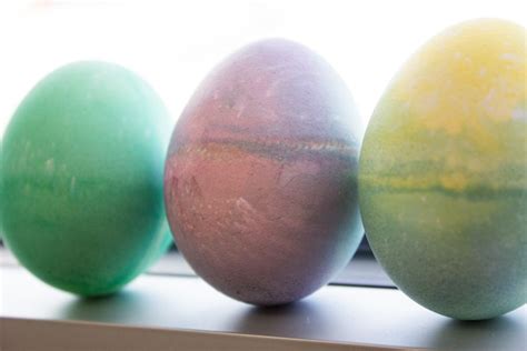 Vinegar And Dye Easter Eggs