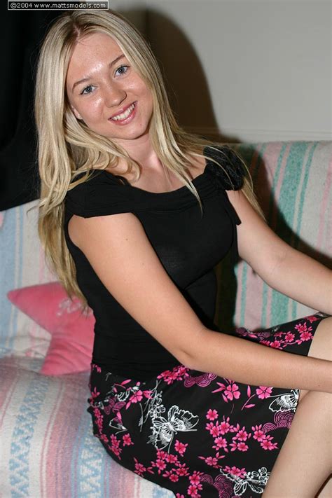 Busty Blonde Solo Girl Alison Showcases Her Bald Pussy In Nude Modeling Debut CoedCherry