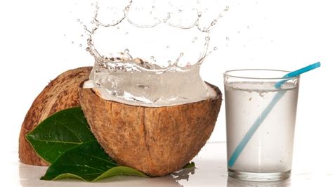 Agua De Coco Para Adelgazar Contraindicaciones Receta Y Razones Para