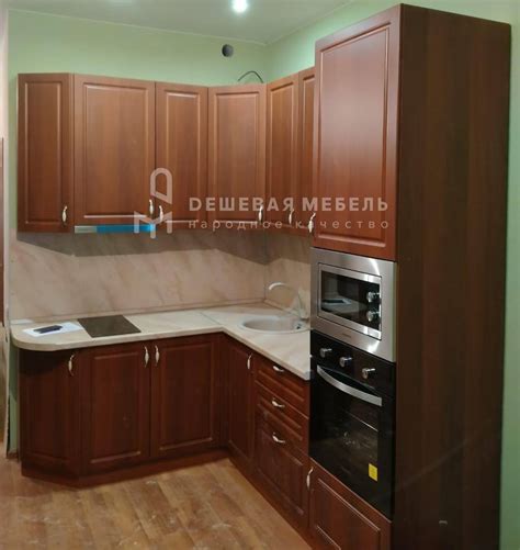 Новый угловой гарнитур со стильным дизайном и широкой функциональностью