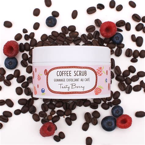 Badefee Kaffeepeeling Tasty Berry · No Planet B.