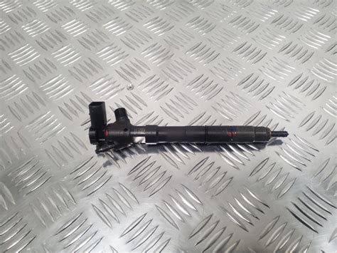 Used Volkswagen Transporter Fuel injector 03N130277D