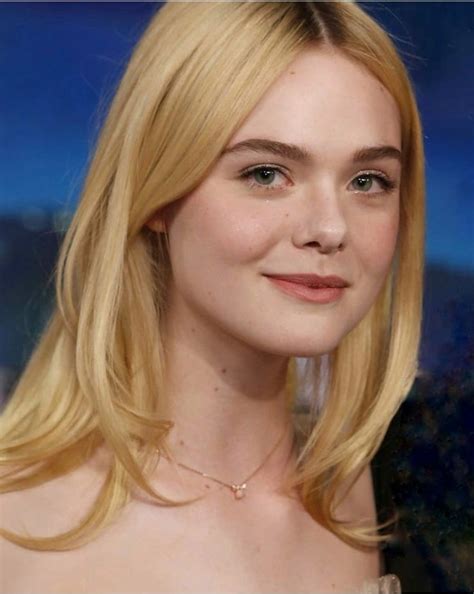 Pin By Juan Cabrito On Elle Fanning Blonde Girl Elle Fanning Hair Makeup