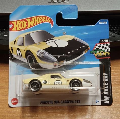 Metalni autić Hot Wheels 34