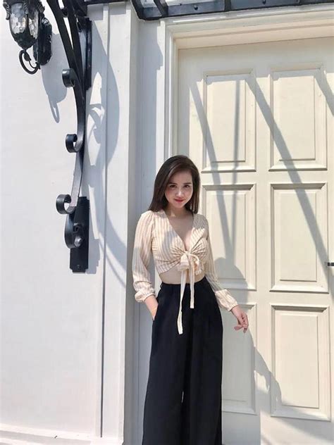 hot girl đời đầu đất Hà thành khoe thân hình nóng bỏng cùng bikini