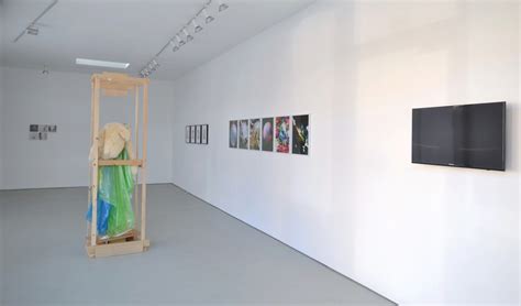 NUDE MODEL At The Green Gallery Art Viewer