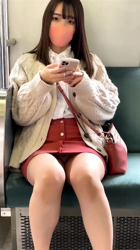 Perverted Woman Seduces On A Tokyo Train Eporner